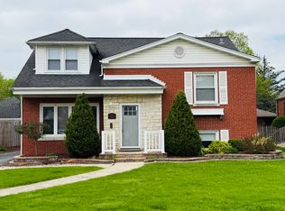 812 S Catherine Ave, La Grange, IL 60525