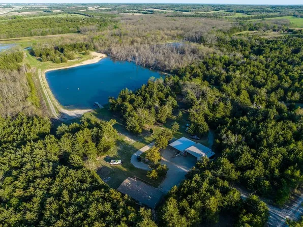 277 County Road 2999, Honey Grove, TX 75446