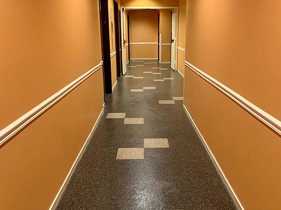 4th image of 899 S Plymouth Ct APT 1706