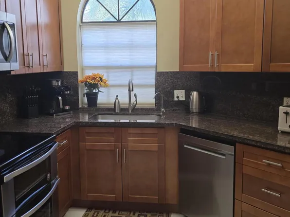 5243 Europa Drive #N, Boynton Beach, FL 33437