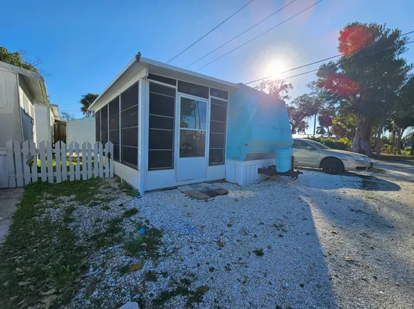 3388 5th Ave #20, Saint James City, FL 33956