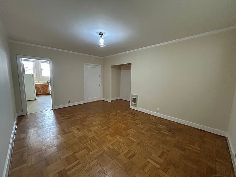 2146 Van Ness Ave #28R — Photo 8