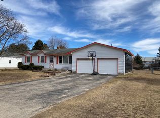 804 Clover Dr, Gaylord, MI 49735
