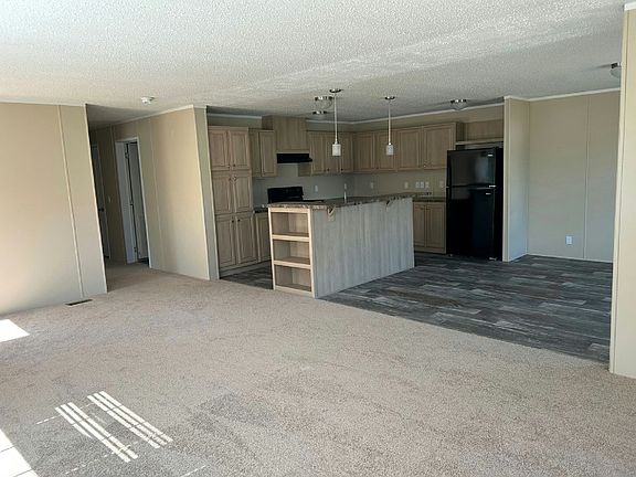 2nd image of 49580 Linden St #129