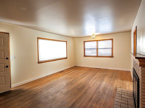 5th image of 710 Wellington Ave