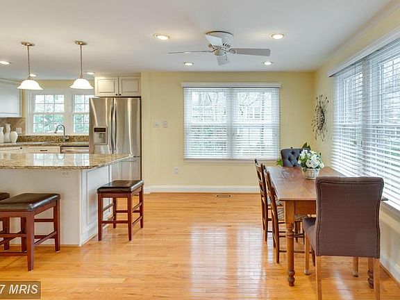 5th image of 5838 New England Woods Dr