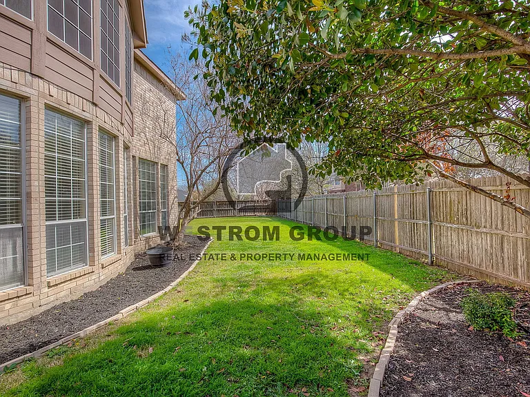 191 Durango Dr — Photo 40