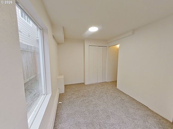 5th image of 423 E 18th Ave