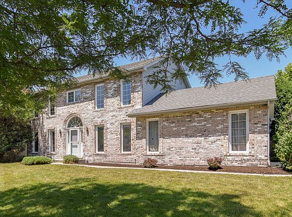 2nd image of 29 Richmond Ln