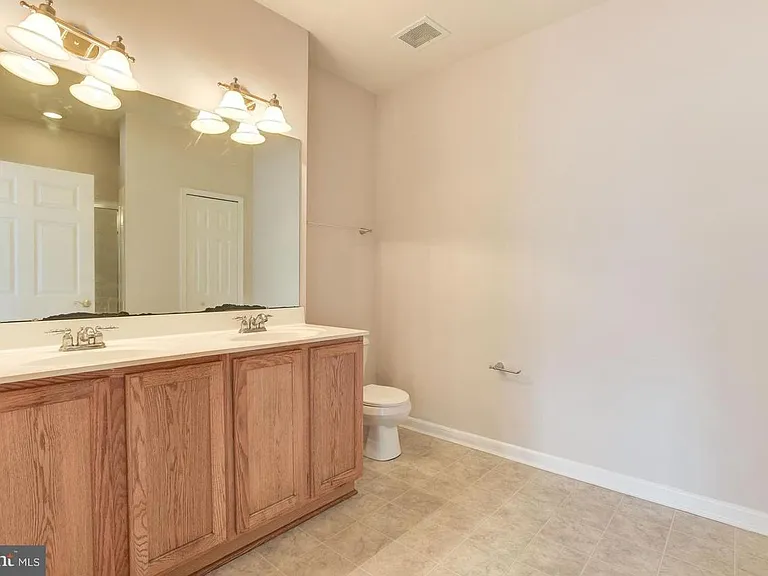 7230 Darby Downs — Photo 10