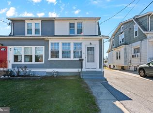 45 N Ridgeway Ave, Glenolden, PA 19036