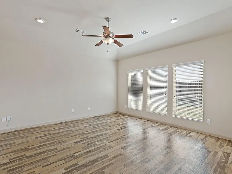 5207 Corbridge Glen Ct — Photo 9