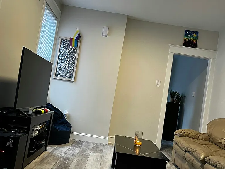 55 S 6th St #3 — Photo 5