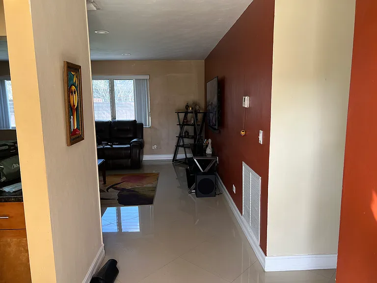 6621 SW 5th St — Photo 8