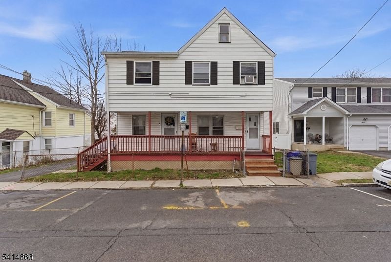 1st image of 302 Oswald Pl