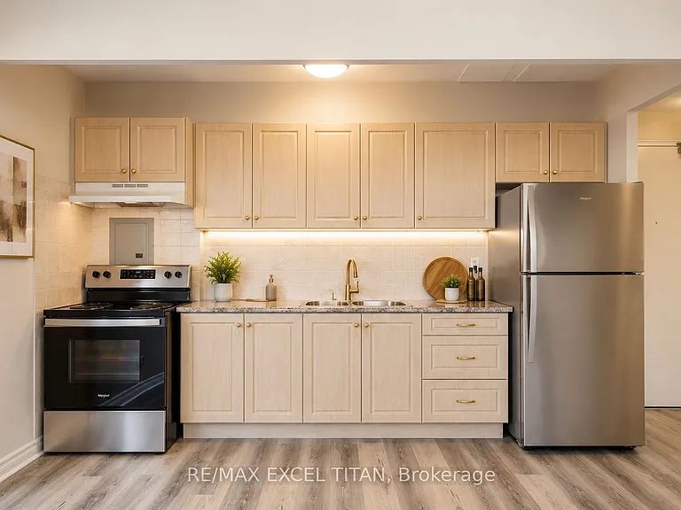 468 Ottawa St N #630D — Photo 3