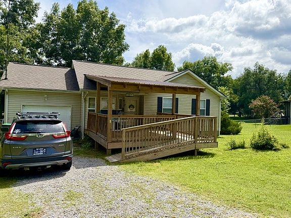 3rd image of 1103 Cindi Ct