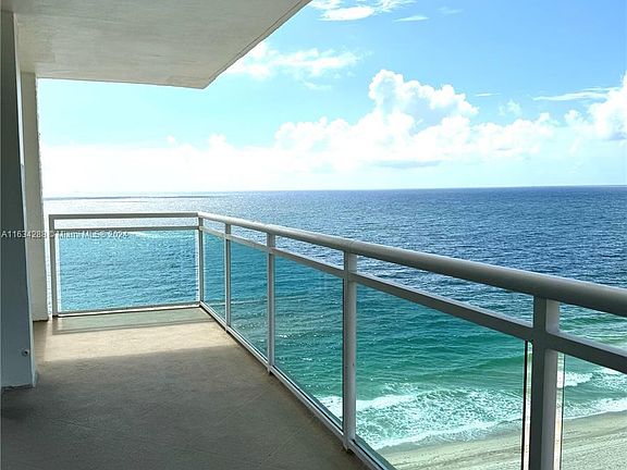 5th image of 3900 Galt Ocean Dr APT 1101