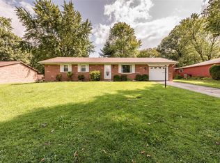 420 Parkview Dr, Lebanon, IL 62254