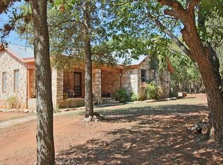 611 W Live Oak St, Fredericksburg, TX 78624