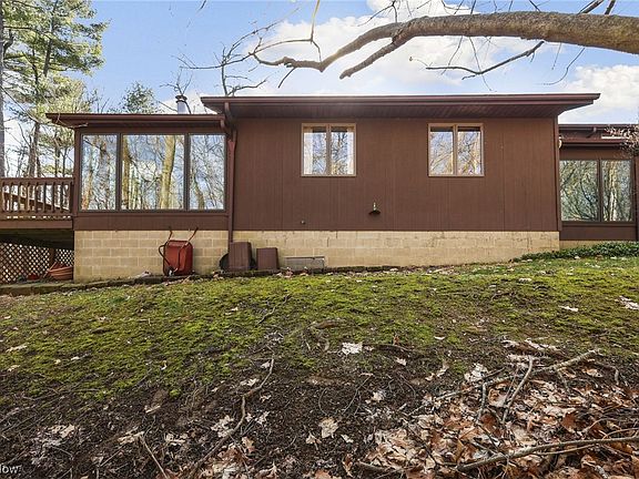 4th image of 798 Greenwood Blvd
