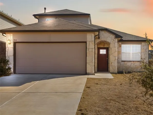 104 Sky Meadows Cir, San Marcos, TX 78666