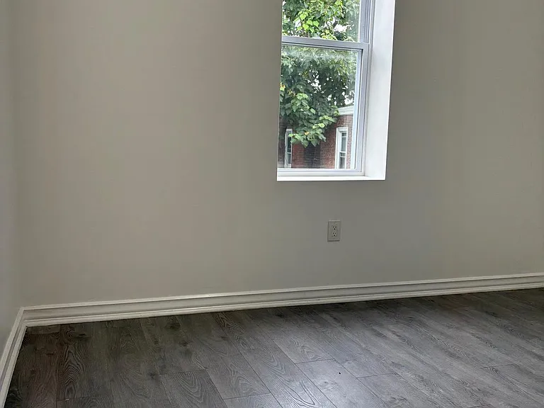 1733 W Erie Ave #2 — Photo 11