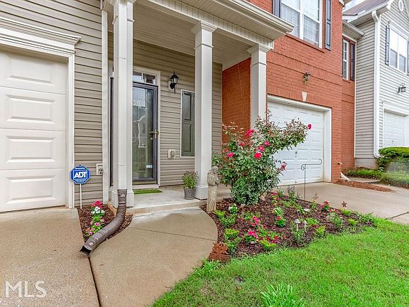 2nd image of 430 Lantern Wood Dr #205