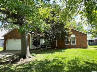 312 Astoria Rd, Springfield, IL 62704