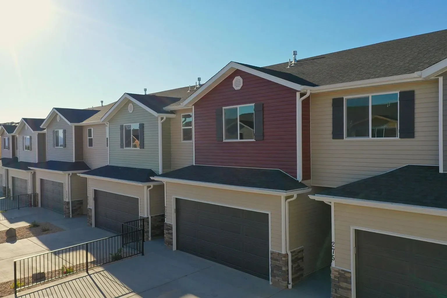 E072 - Cedar Bend 169 — Photo 1