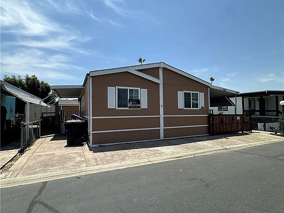3rd image of 3825 Crestmore Rd Space 414