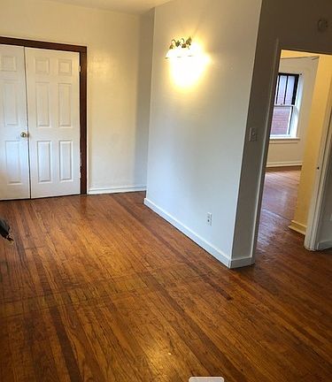 3rd image of 4545 Queens Ave #A
