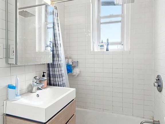 4th image of 344 W 12th St APT 6E