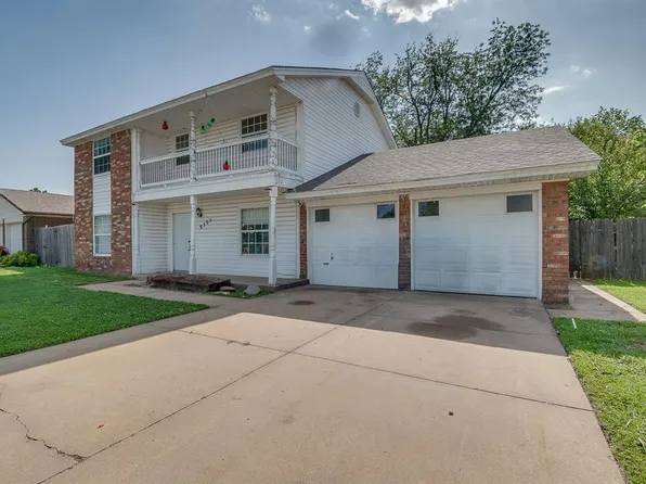 9305 S Winston Way, Oklahoma City, OK 73139