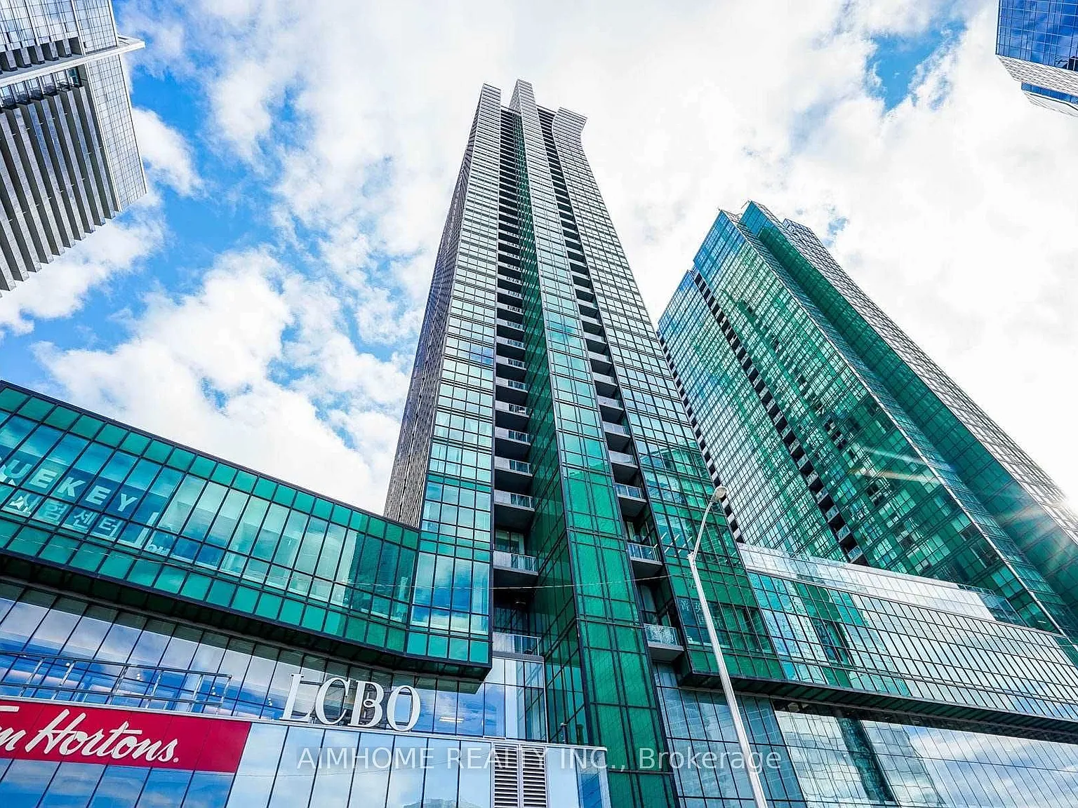 1 bed, $2,300 — Photo 1