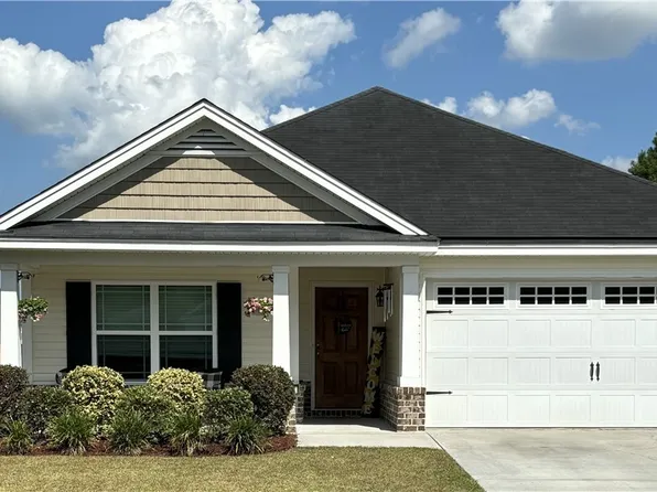 17 Raintree Way, Port Wentworth, GA 31407