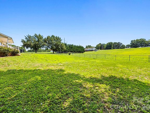 4th image of 1249 Hardin Rd
