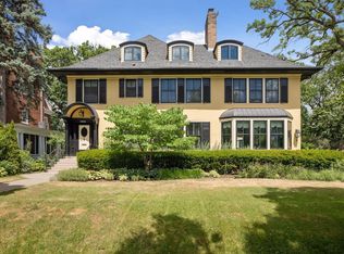 7 Crocus Hl, Saint Paul, MN 55102