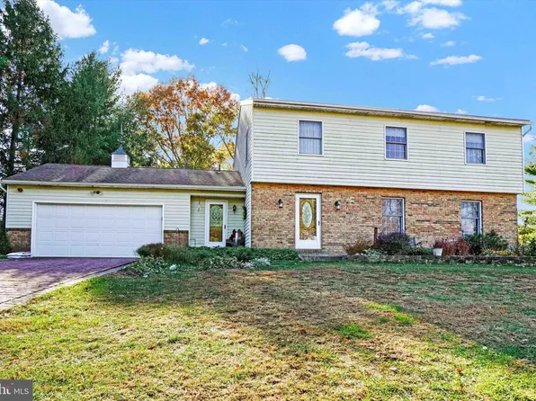 11494 Cross Roads Ave, Felton, PA 17322