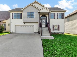 3732 Gray Fox Dr, Clarksville, TN 37040