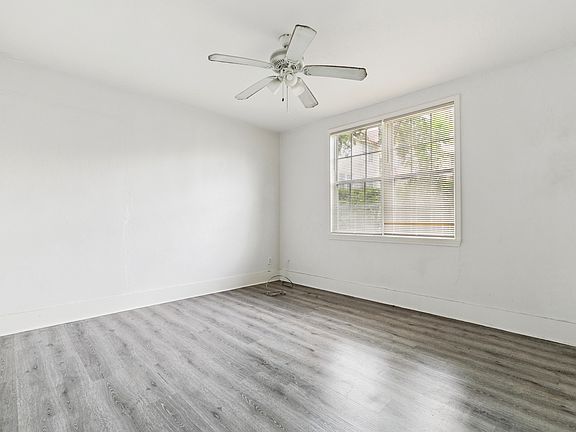 2nd image of 5124 Willow St
