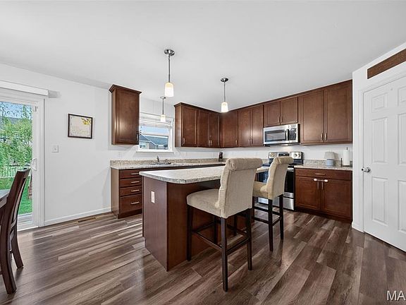5th image of 363 Rock Ridge Rd