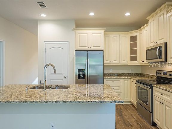 5th image of 8521 N Ola Ave