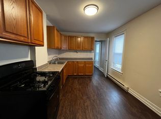 746 N 11th St #2, Reading, PA 19604