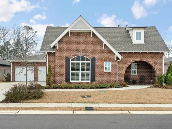 1131 Talus Rd, Vestavia, AL 35242