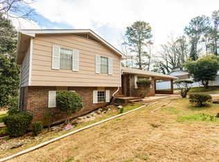 5856 Oakleaf Dr, Stone Mountain, GA 30087