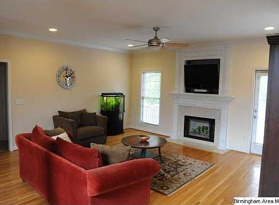 4th image of 54 Lakeshore Dr