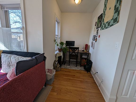 5th image of 6441 N Newgard Ave #3G