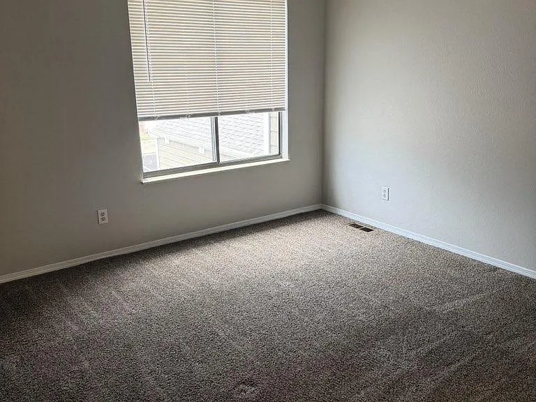 2nd Bedroom Upstairs