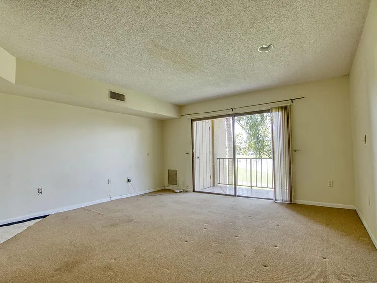 4657 Fountains Dr S #206 — Photo 9